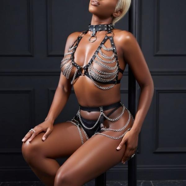 New Dreams Metal Zincir Fantazi Harness Takım Ayarlanabilir Gövde Zinciri, Suni Deri Detaylı Erotik Aksesuar